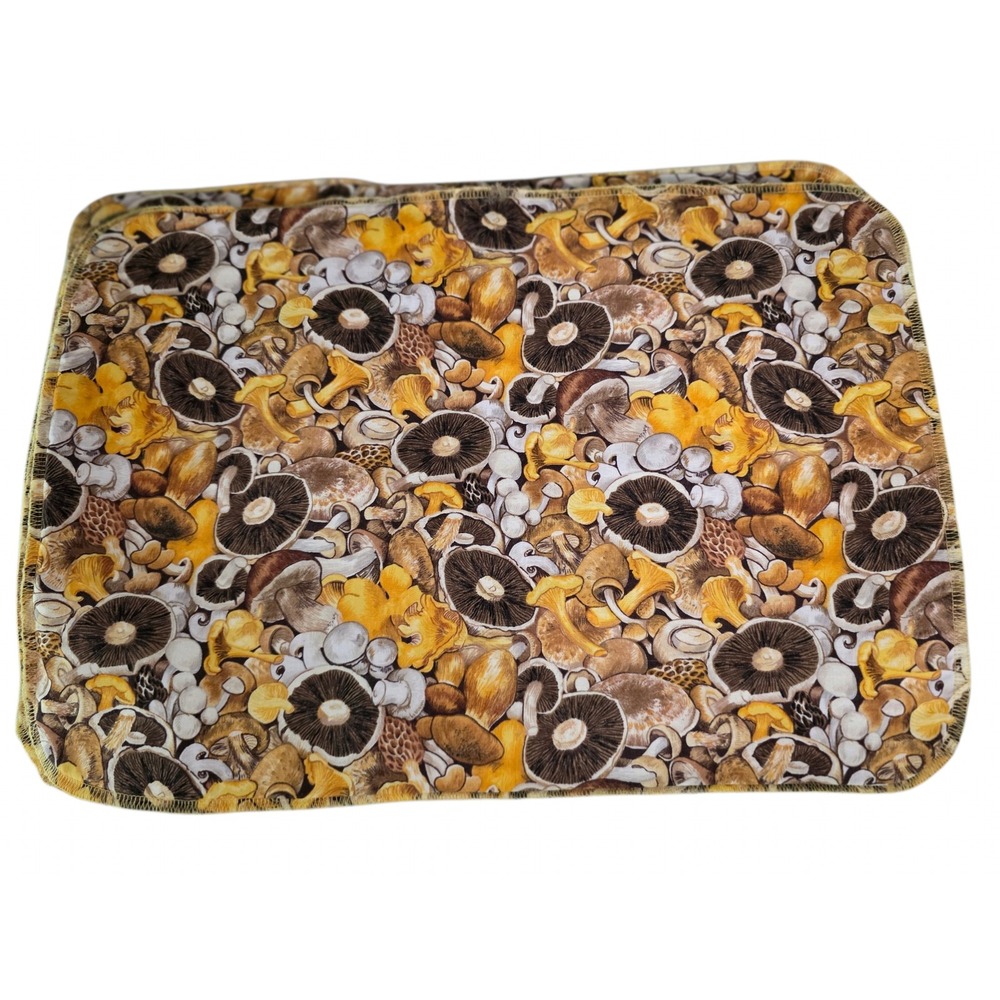 Vtg Mushroom Print Cloth Placemats Handmade Set of 4 Botanical Fungi Cottagecore